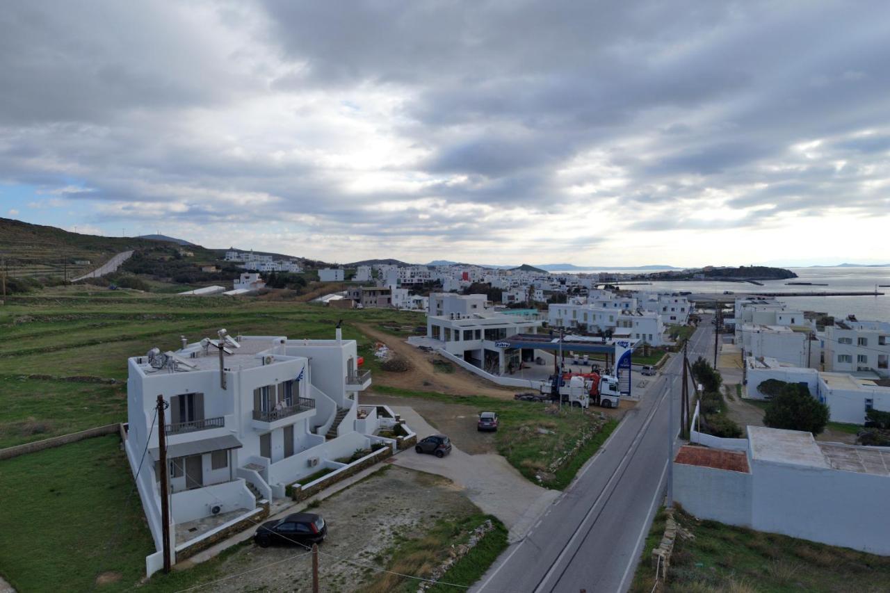 Tinos Deluxe Home Екстер'єр фото